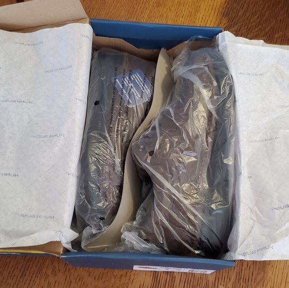 Nunn Bush Cameron leather oxfords - brown main image 9